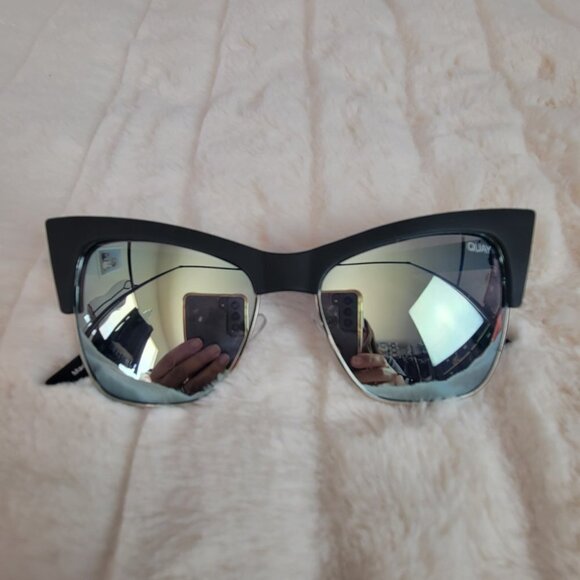 QUAY // ltd ed desi perkins collaboration retro-glam mint mirrored lens cateyes main image 10